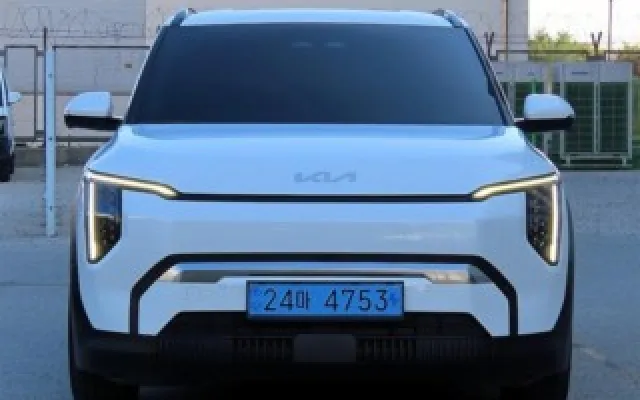 EV3롱레인지 중고차 EV3 롱레인지 2WD 매물 사진 5 - 2024/10 18,130km