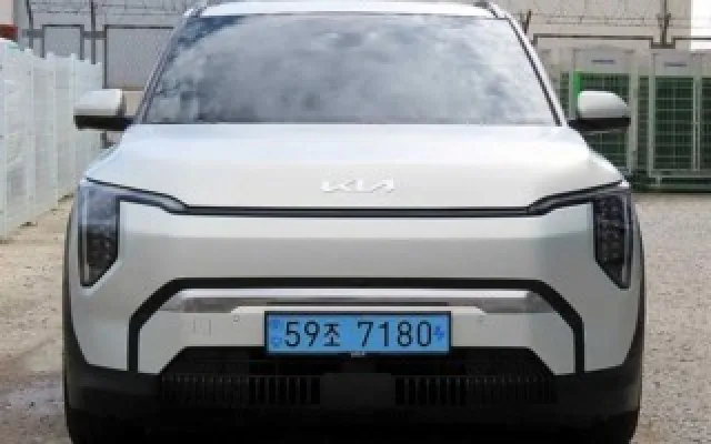 EV3롱레인지 중고차 EV3 롱레인지 2WD 매물 사진 17 - 2024/08 42,946km